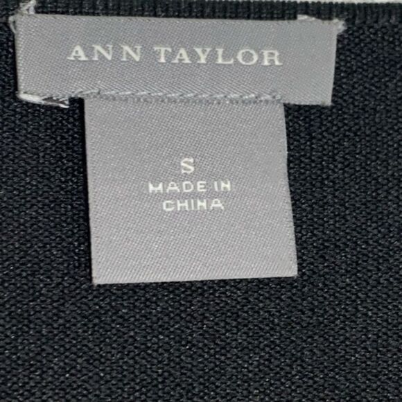 Ann Taylor Silk-Blend Black Top – Size S - Picture 4 of 6